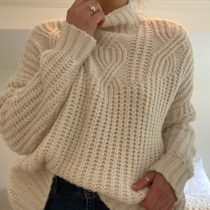 Aerie Sweater Size M